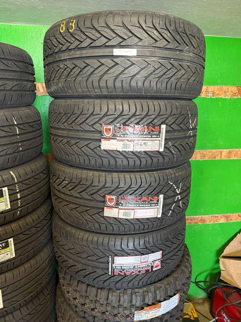 265/35R22 Set (4 Brand New Tires!!) Lexani LX Thirty