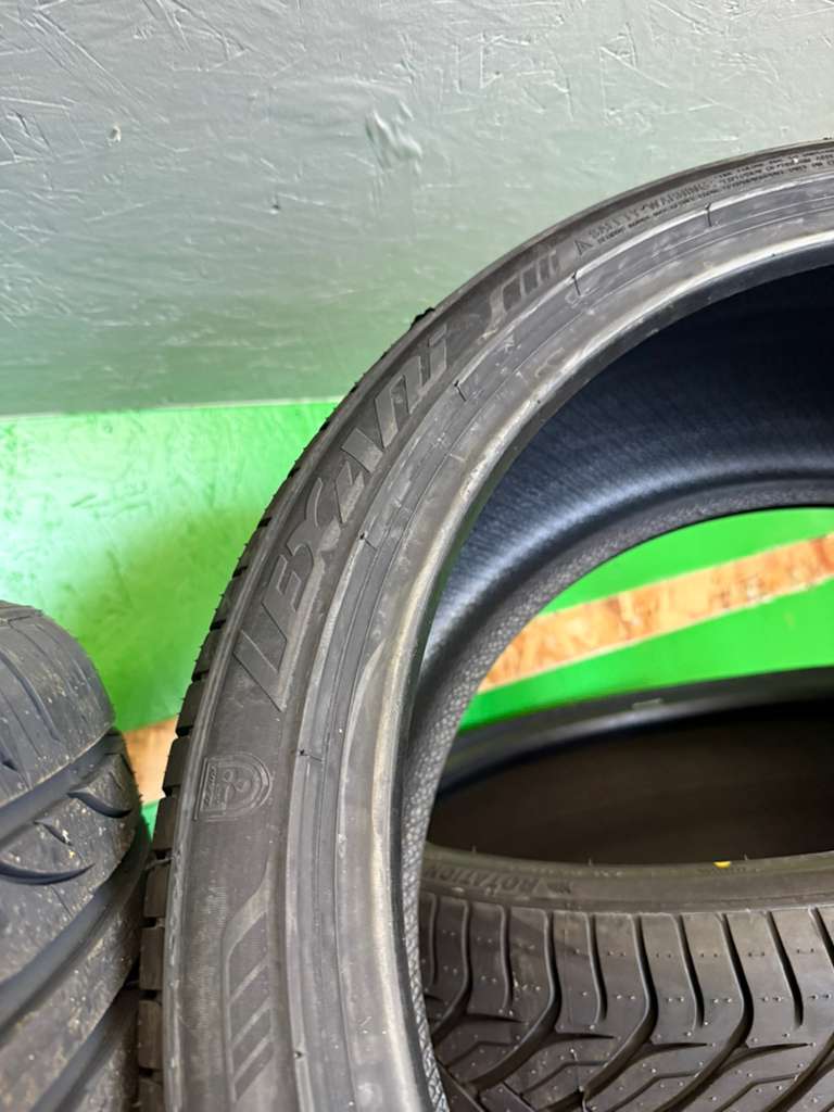 265/35R22 Set (4 Brand New Tires!!) Lexani LX Thirty