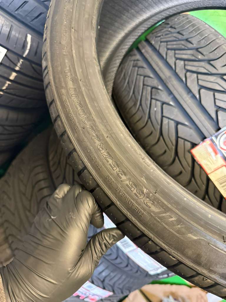 265/35R22 Set (4 Brand New Tires!!) Lexani LX Thirty