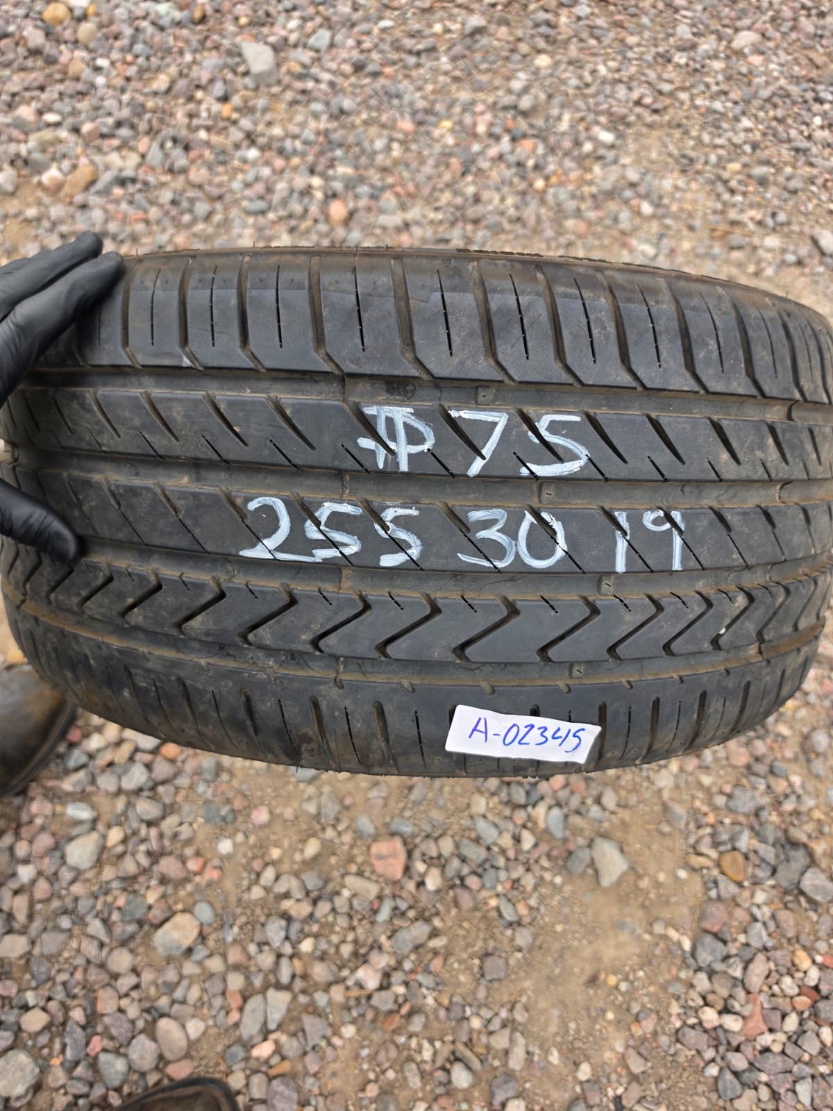 255/30R19 Single (1 Used Tire) Lenaxi LX Twenty