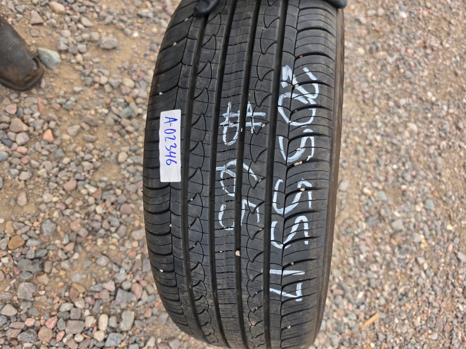 205/55R17 Single (1 Used Tire) Nexen Npriz