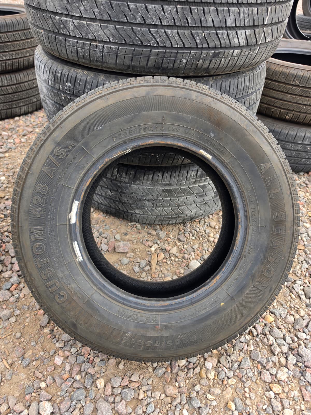 205/75R14 Single (1 Used Tire) Custom 428