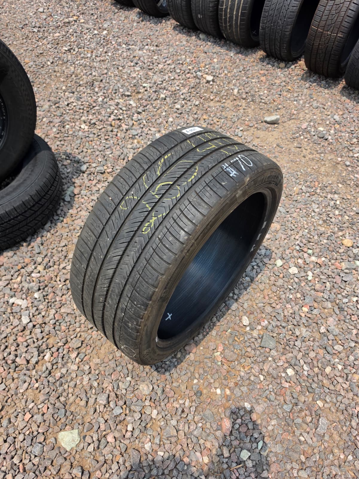 265/40R22 Single (1 Used Tire) Michelin Pilot Sport