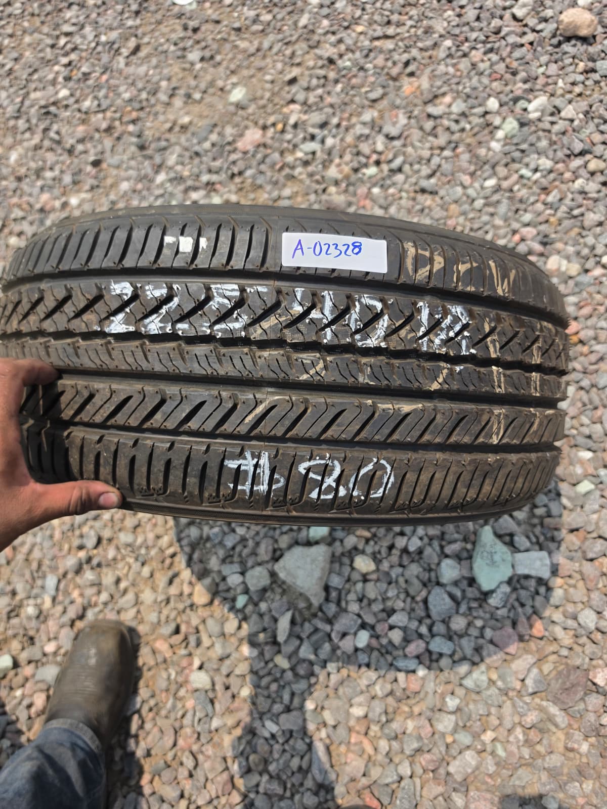225/40R18 Single (1 Used Tire) Yokohama Advan