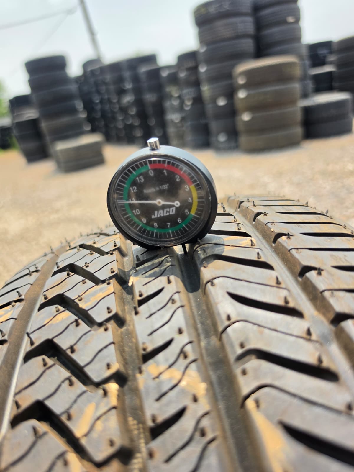 225/40R18 Single (1 Used Tire) Yokohama Advan