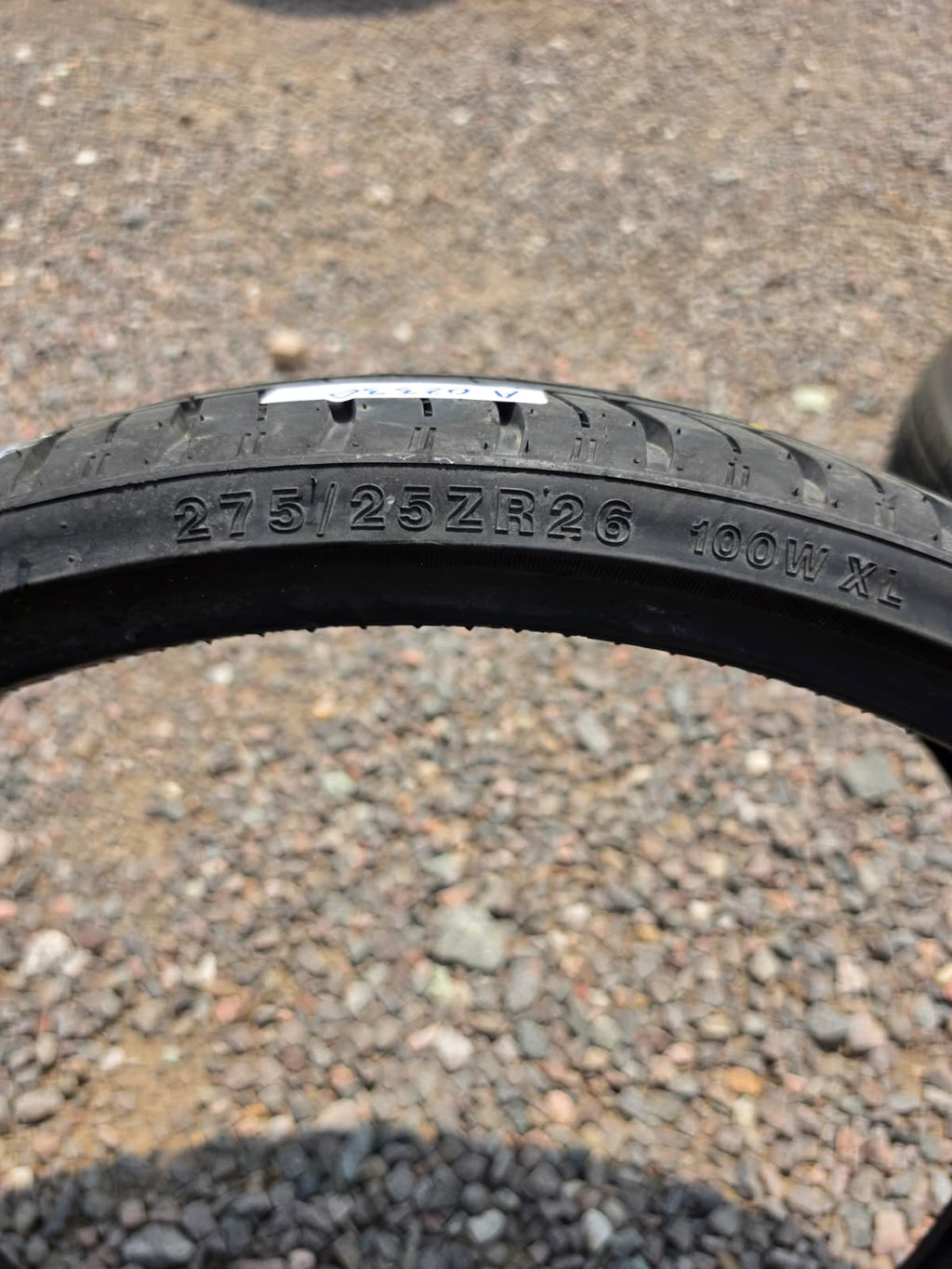 275/25R26 Single (1 Used Tire) Lionhart Lh-003