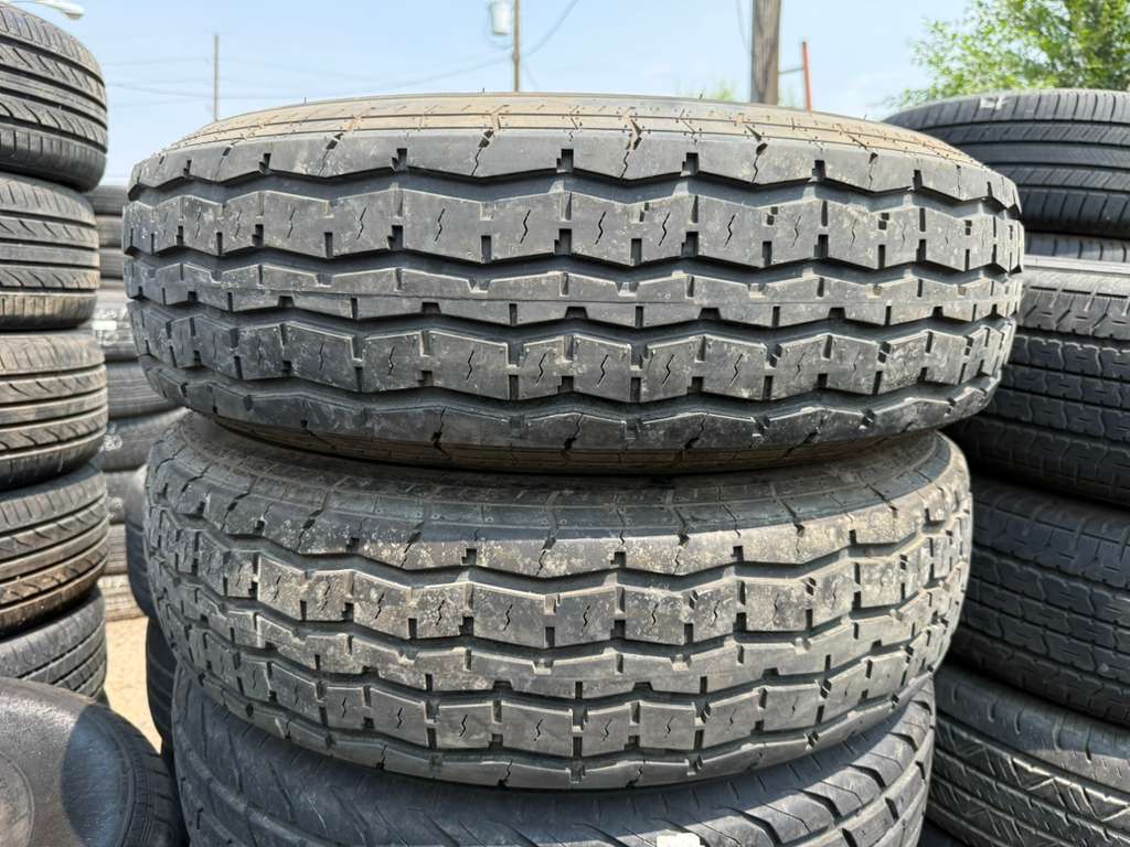 ST235/80R16 Pair (2 Like New Tires!!) Westlake Super St