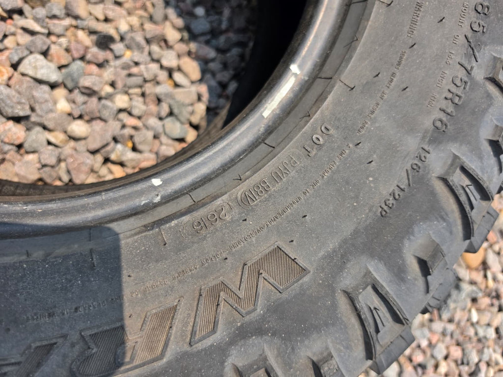 LT285/75R16 Single (1 Used Tires) Goodyear Wrangler DuraTrac