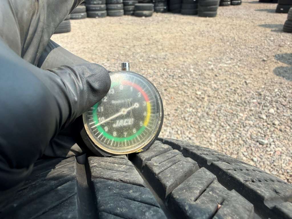 245/70R16 Pair (2 Used Tires) Blackhawk Hiscend - H