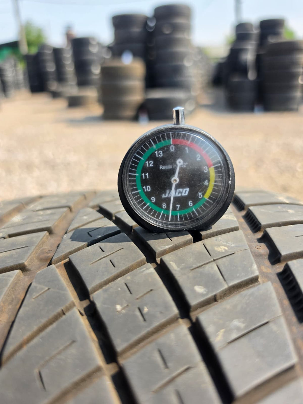 265/35R18 Single (1 Used Tire) Continental ExtremContact