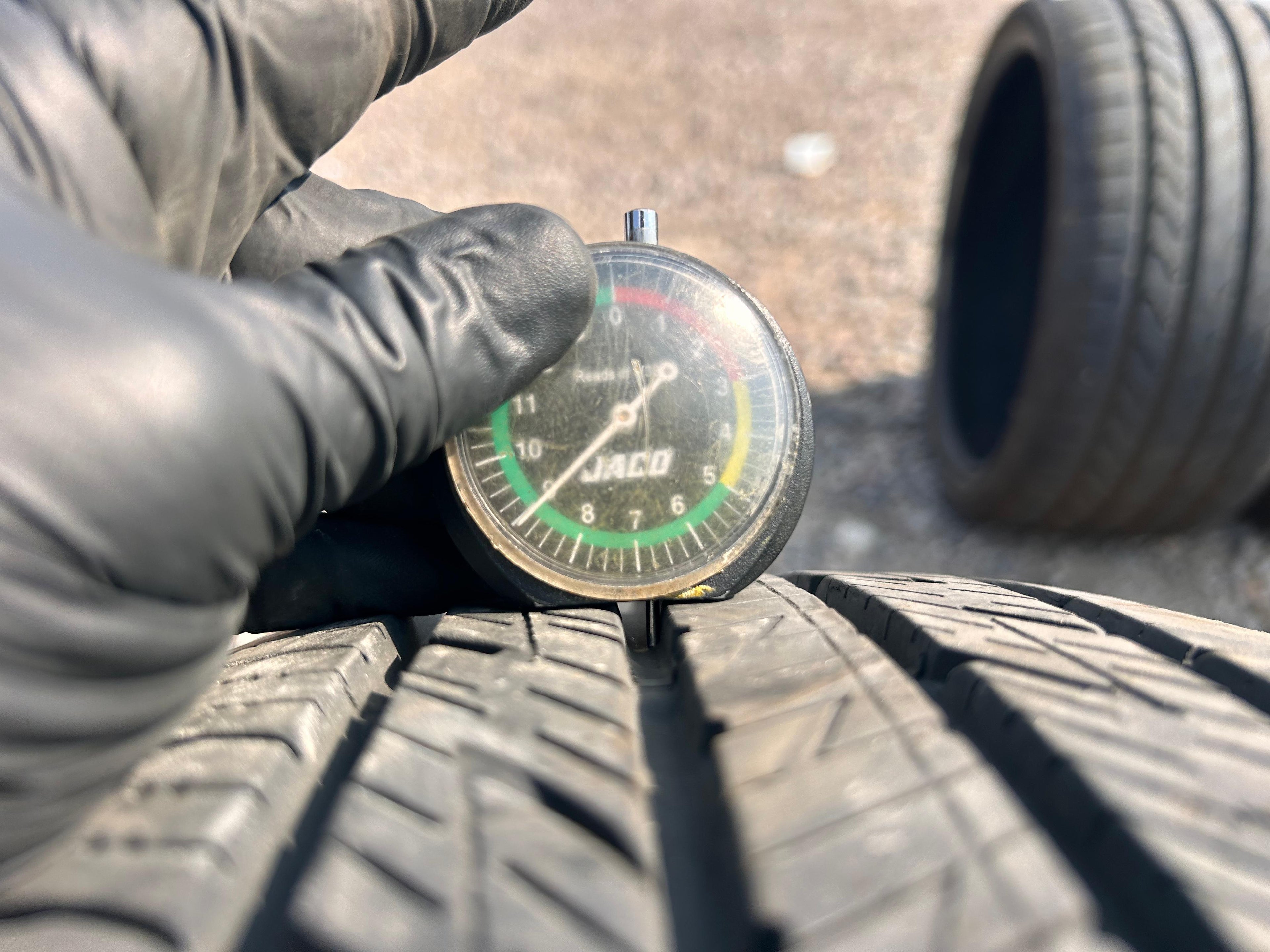 195/70R14 Pair (2 Used Tires) Mazama Luxury Touring Reputation