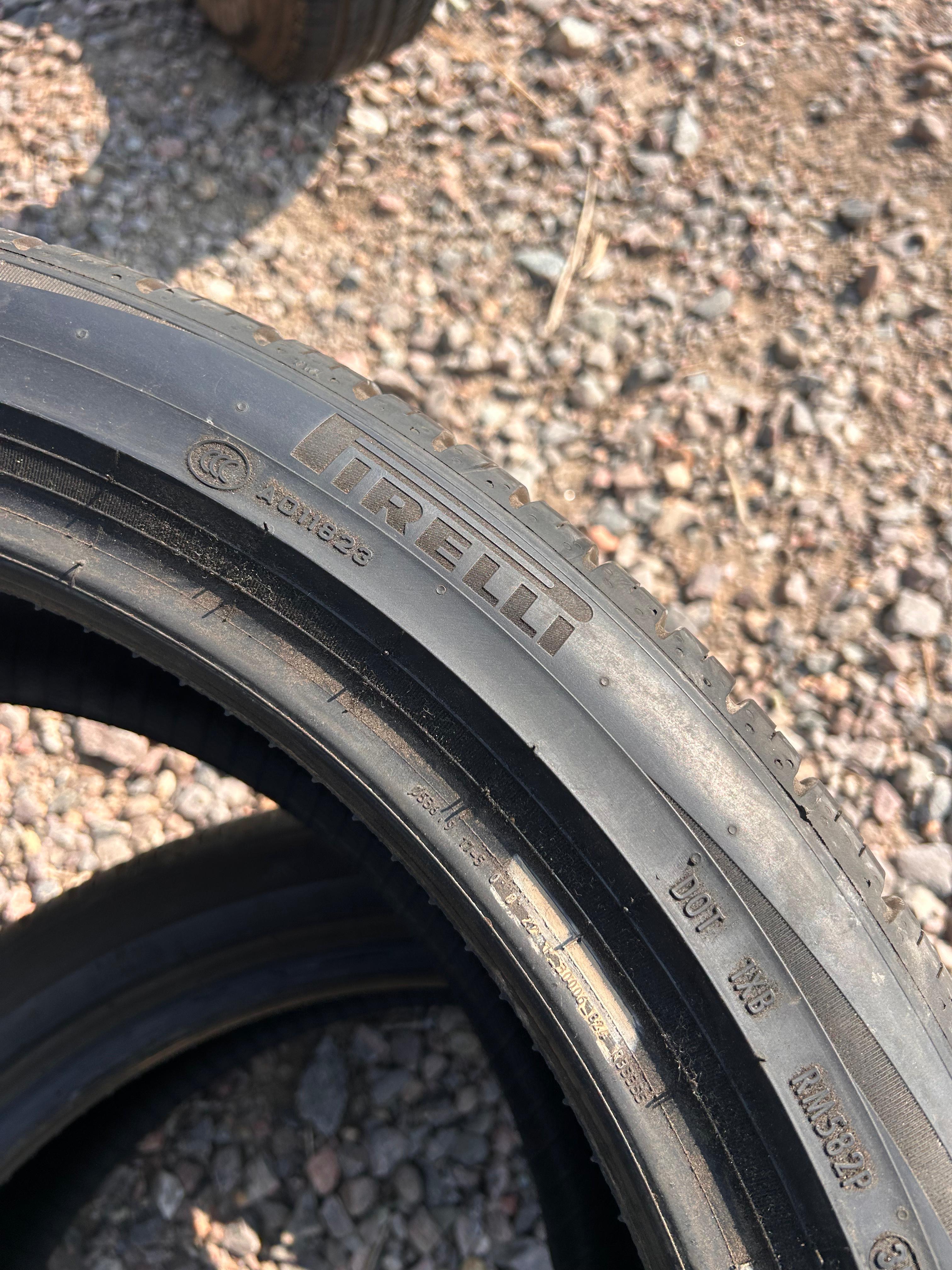 255/40R21 Pair (2 Used Tires) Pirelli Scorpian Zero