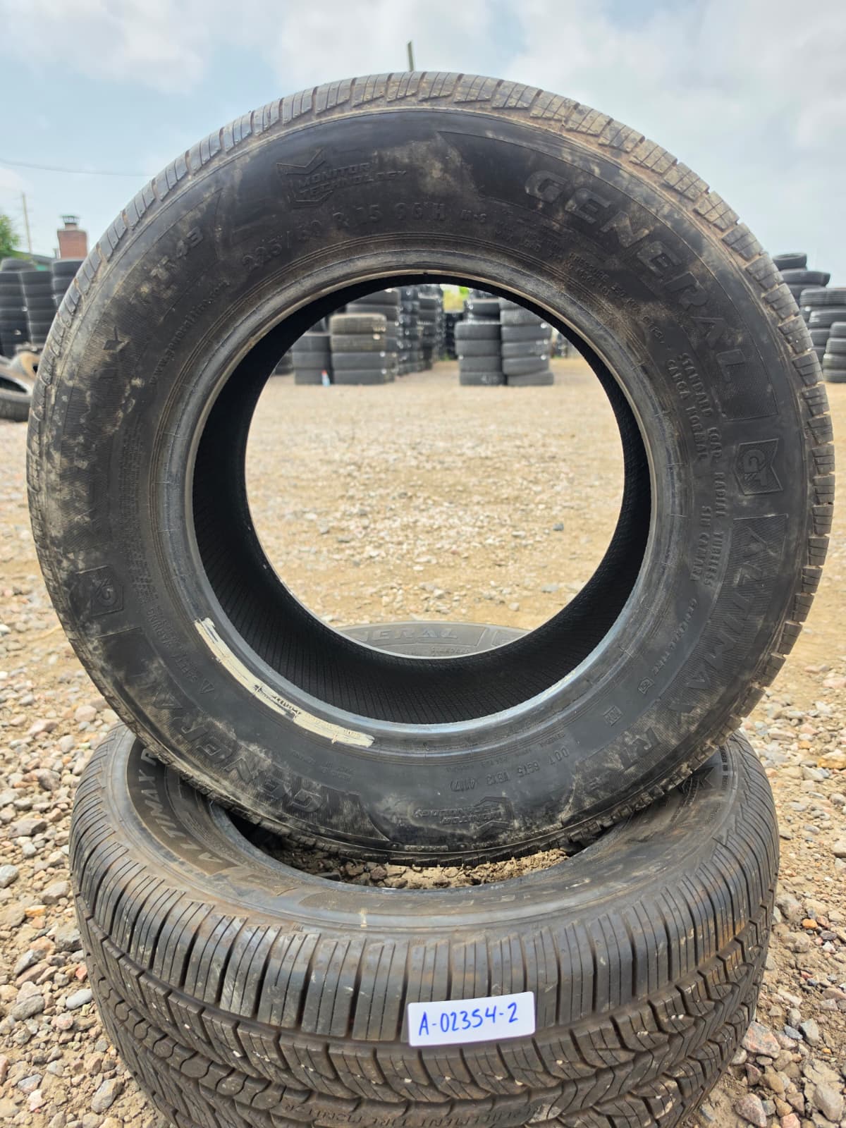 225/60R15 Pair (2 Used Tires) General Altimax RT