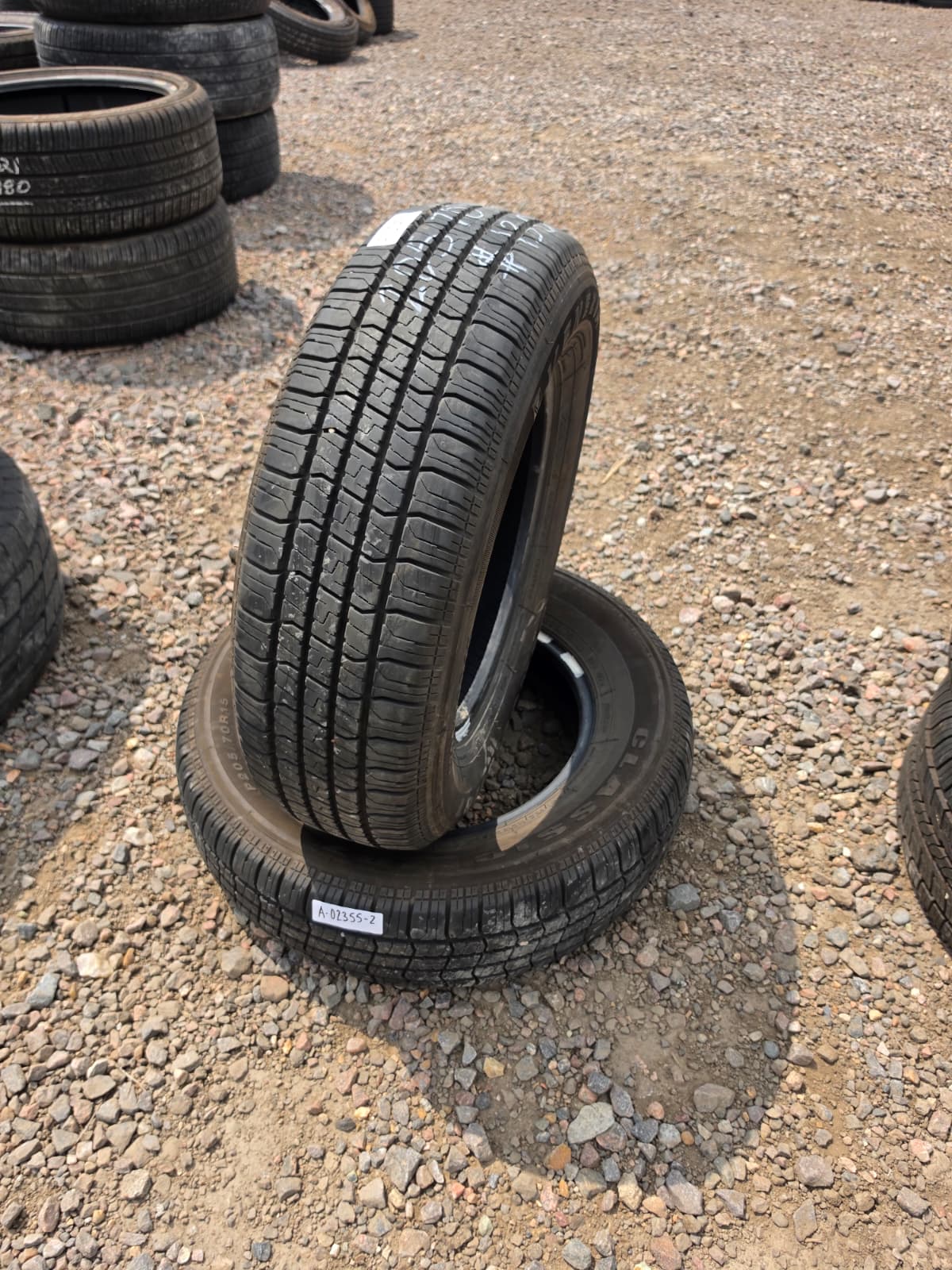 205/70R15  Pair (2 Used Tires) Venza Classic