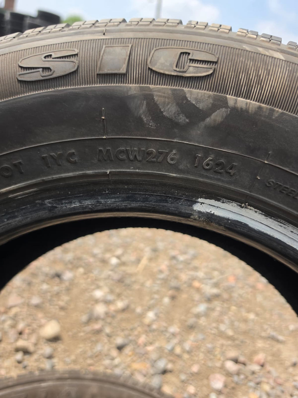 205/70R15  Pair (2 Used Tires) Venza Classic