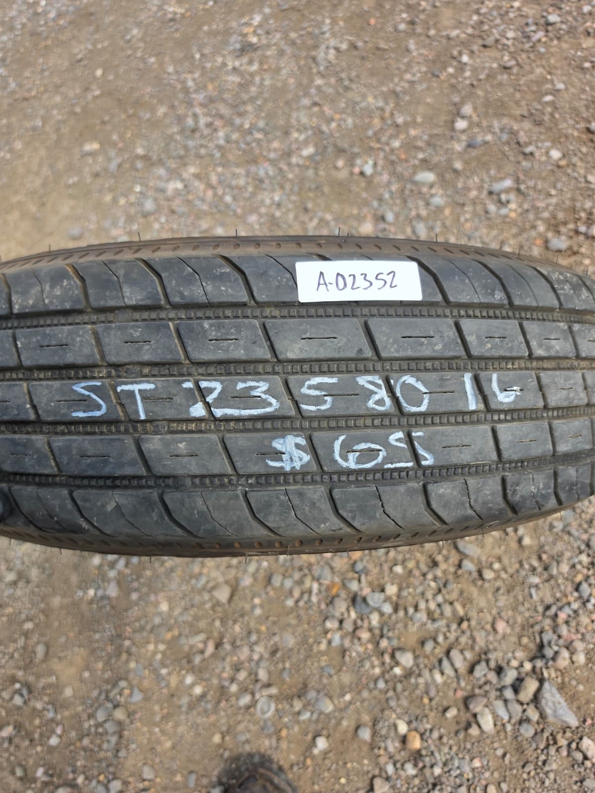 ST23580R16 Single (1 Used Tire) Gladiador Qr25 TS