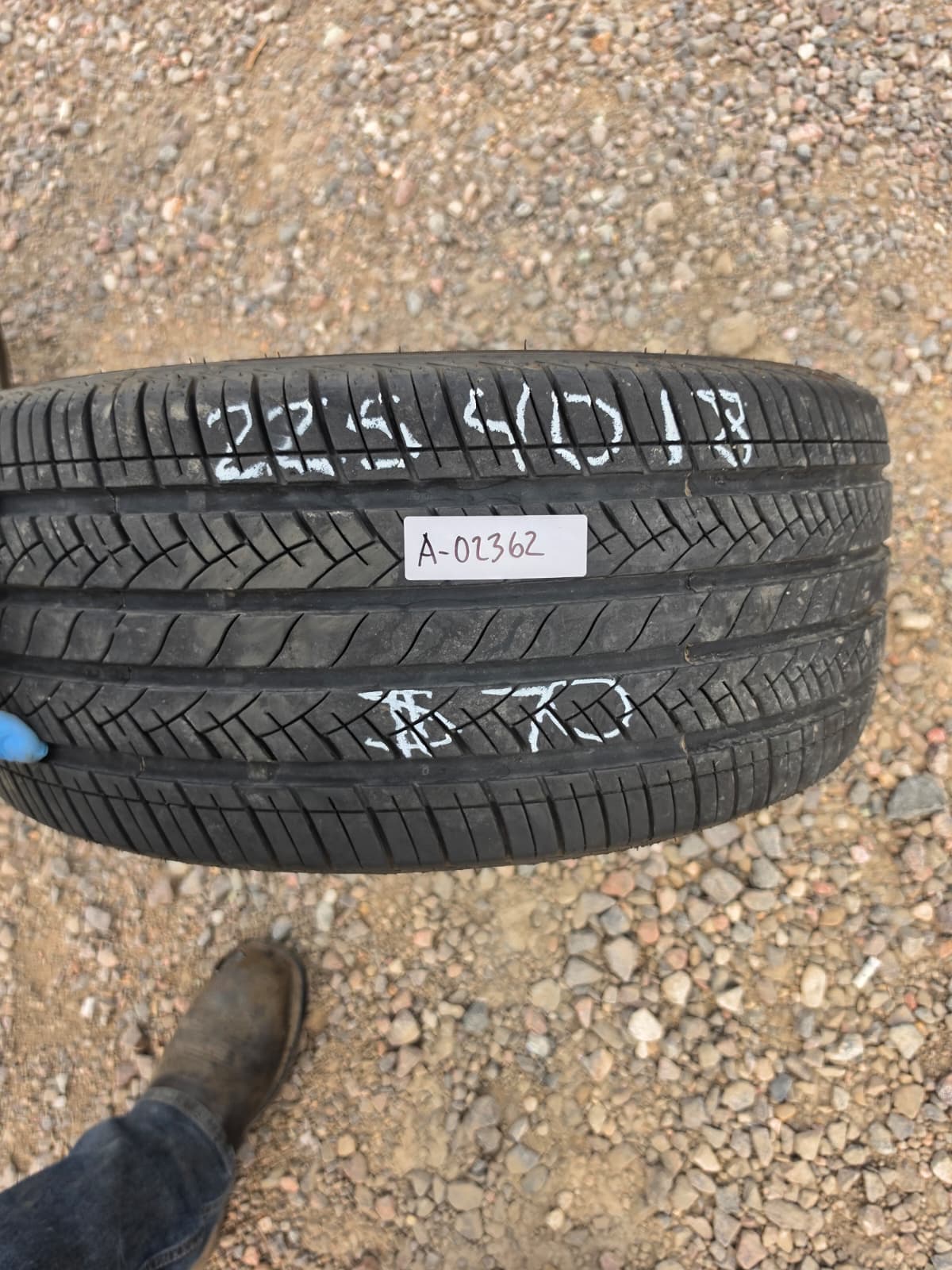 225/40R18 Single (1 Used Tire) Westlake SA-07
