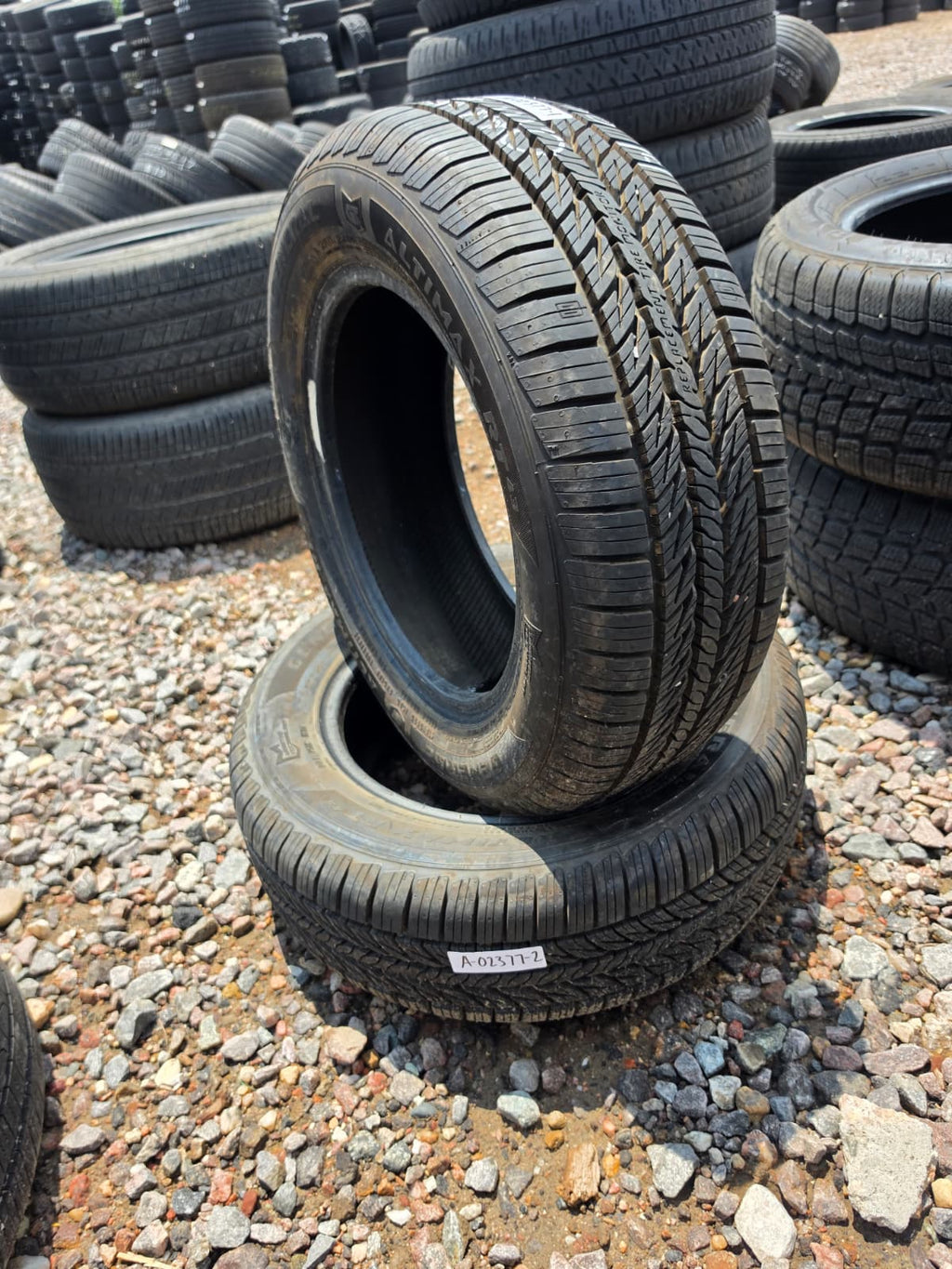 195/60R14 Pair (2 Used Tires) General Altimax RT