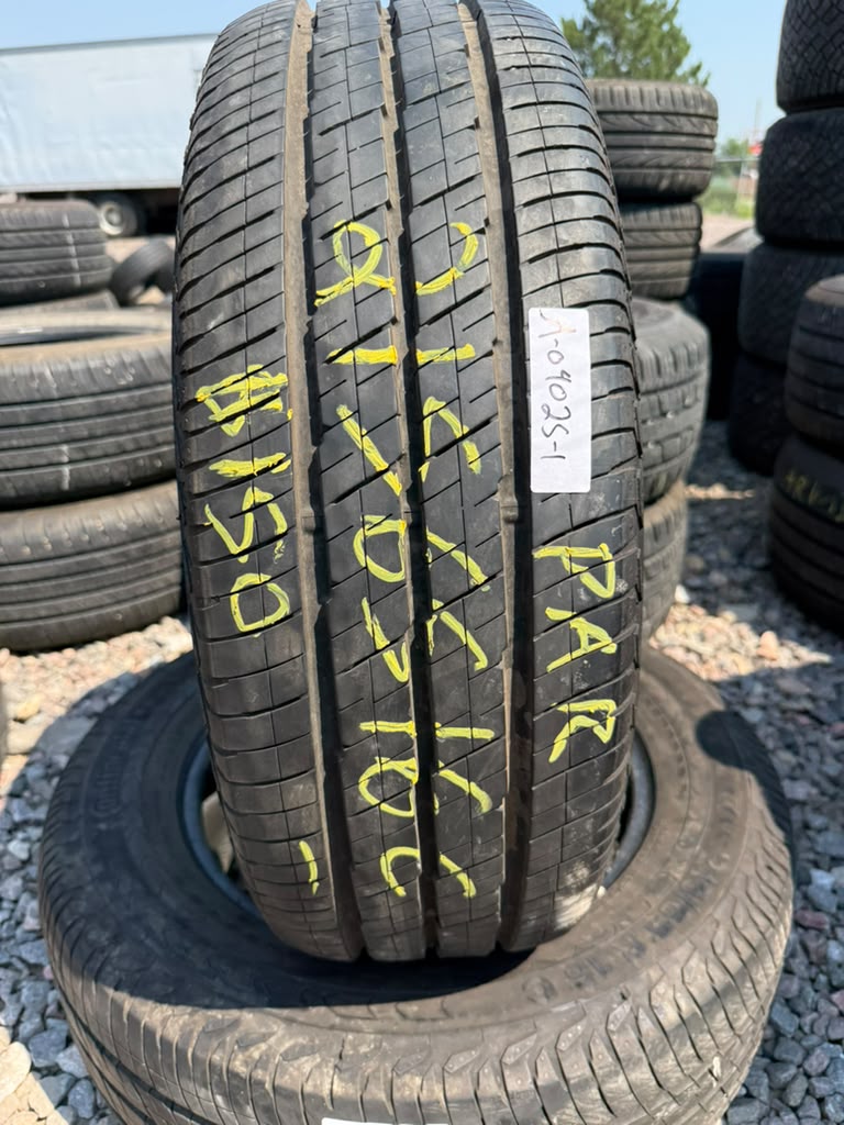 215/65R16C Pair (2 Like New Tires!!) Continental Vanco2