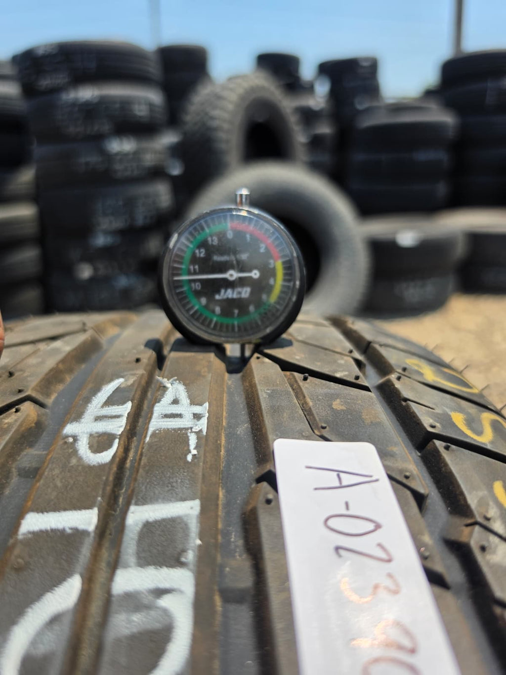 255/50R17 Single (1 Used Tire) Nitto NT555
