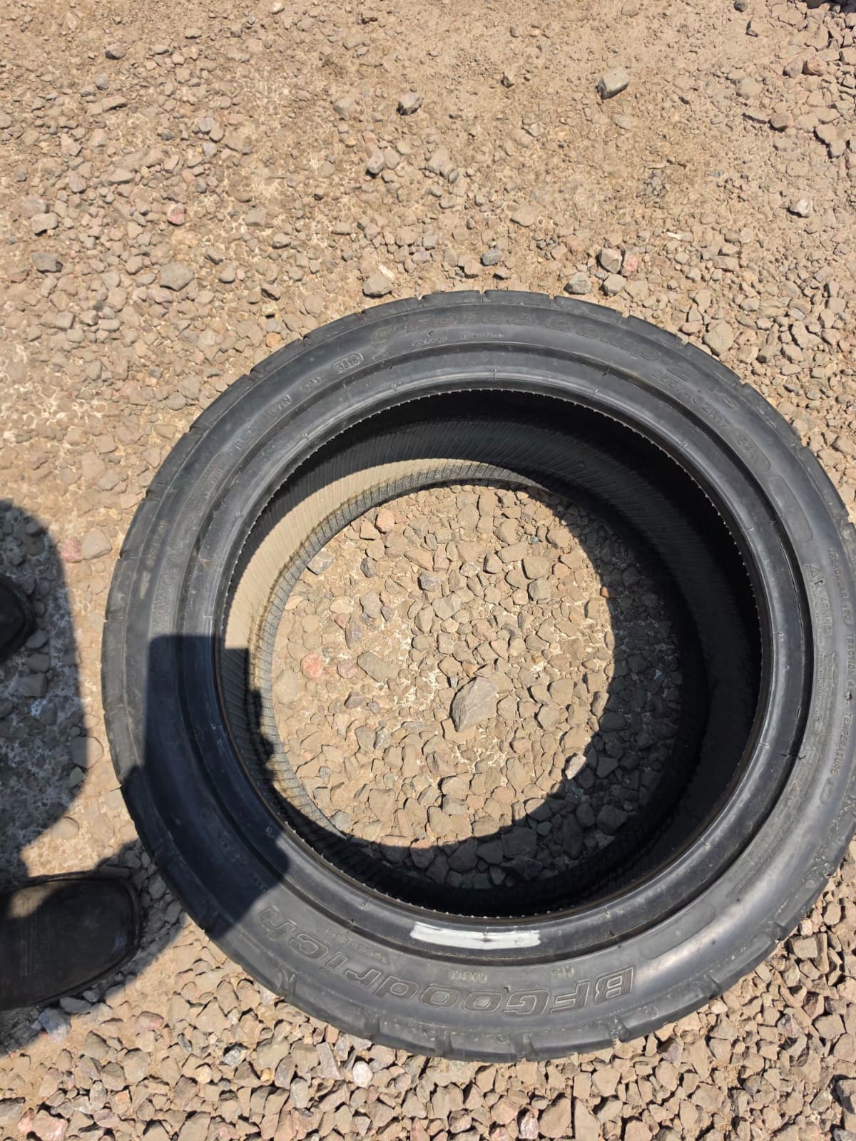 255/40R17 Single (1 Used Tire) Bfgoodrich Gforce Comp 2