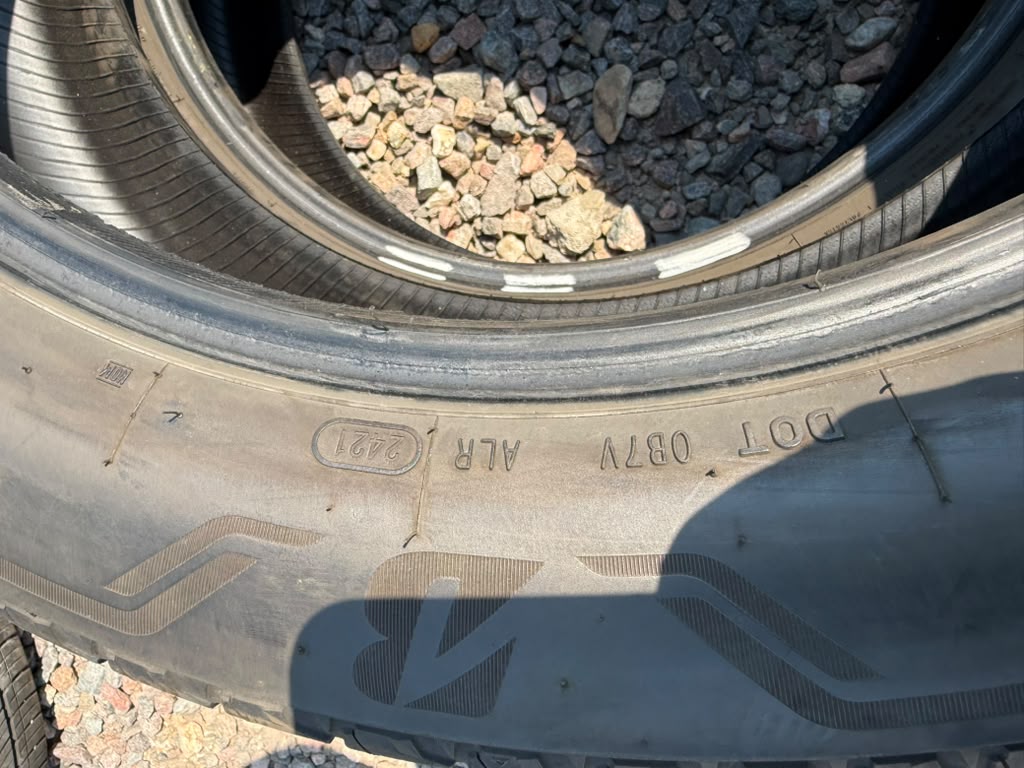 275/45R20 Pair (2 Used Tires ) Bridgestone Alenza sport AS02