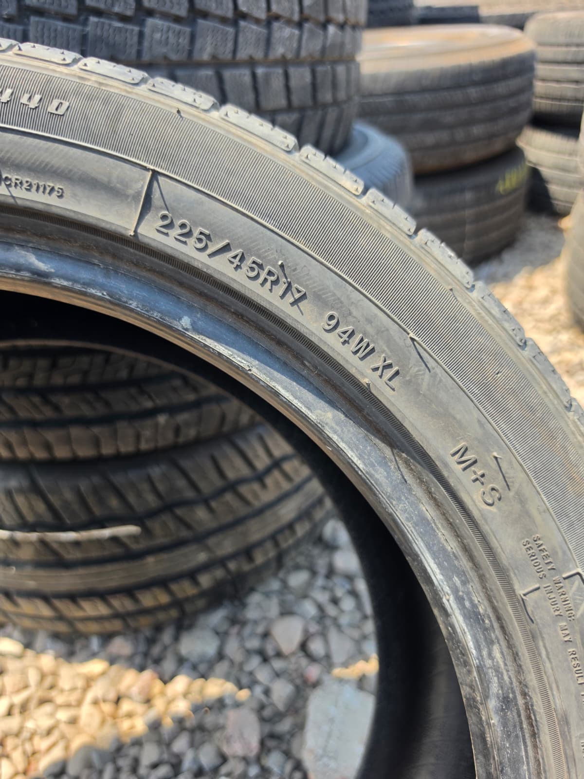 225/45R17 Single (1 Used Tire) RoadX RXMotion