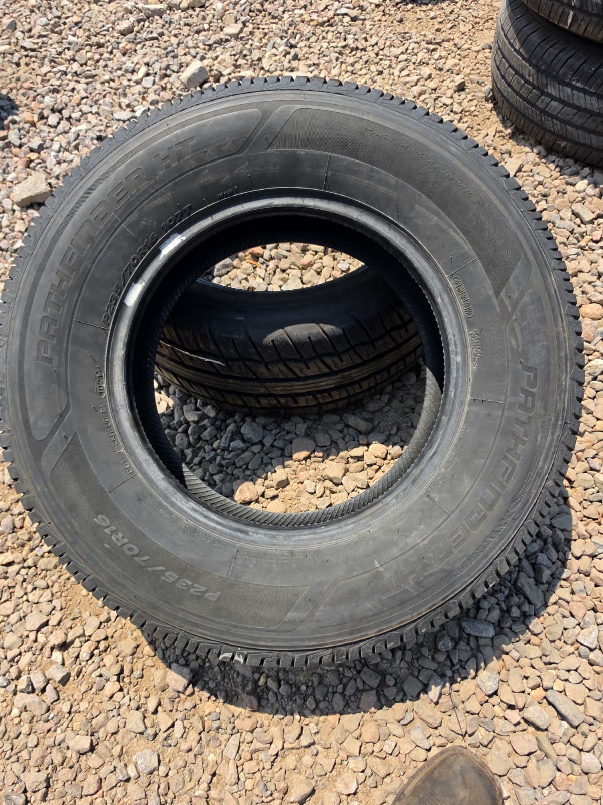 235/70R16 Single (1 Used Tire) Pathfinder Pathfinder HT
