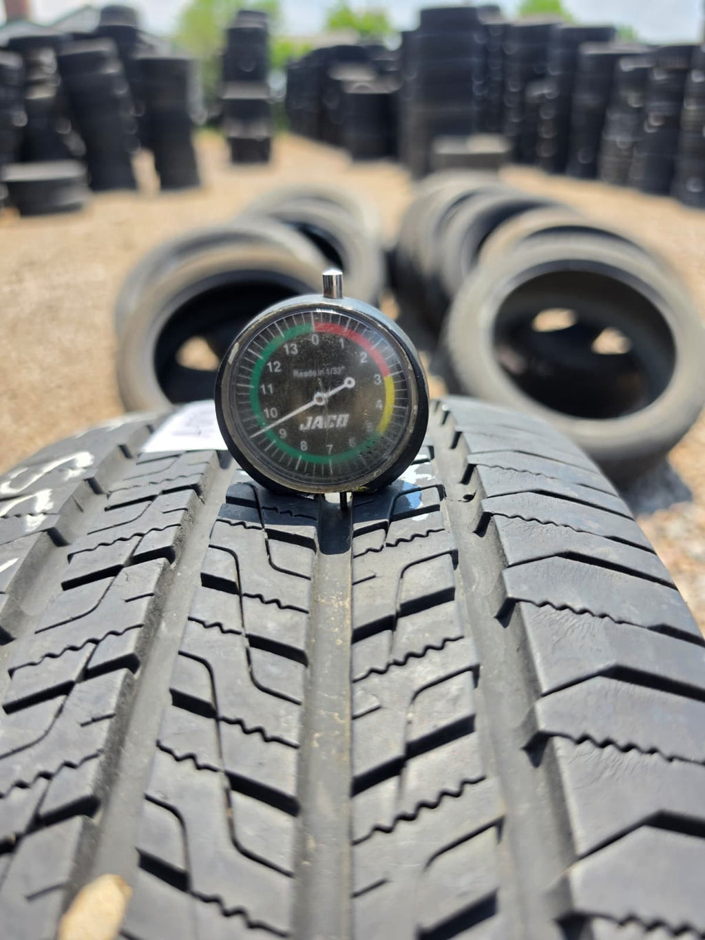 235/70R16 Single (1 Used Tire) Pathfinder Pathfinder HT