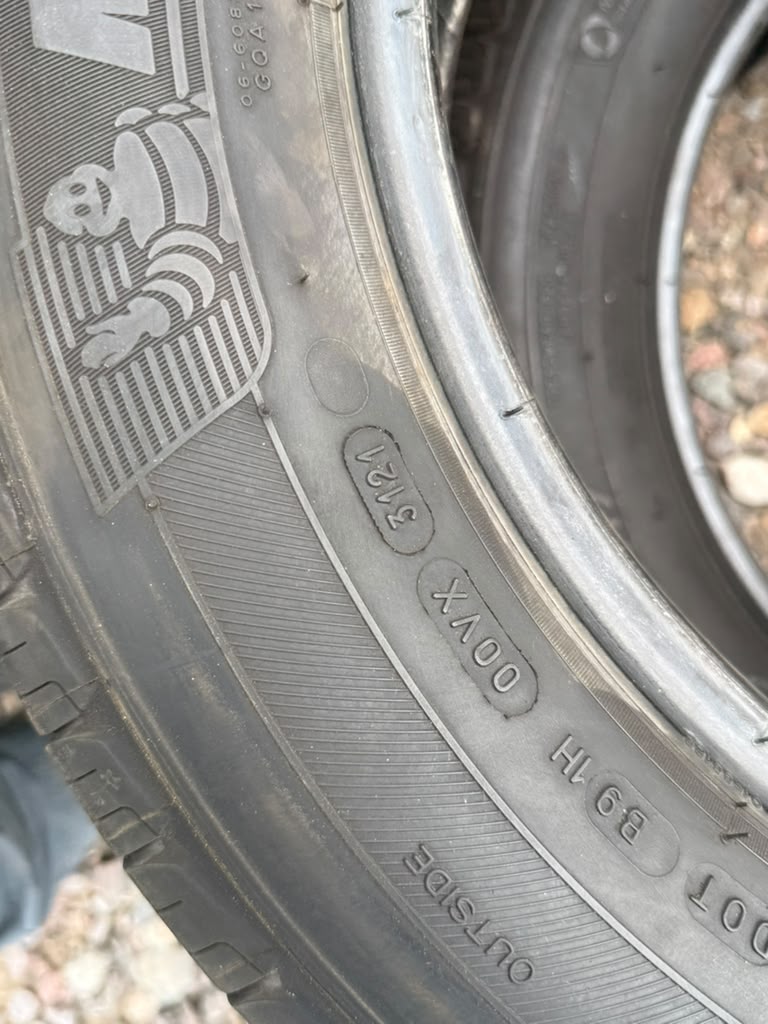 235/60R17 Pair (2 Used Tires) Michelin Defender T+H