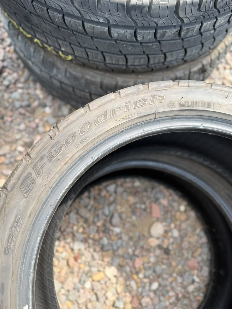 245/45R20 Pair (2 Used Tires) Bfgoodrich GForce Comp2