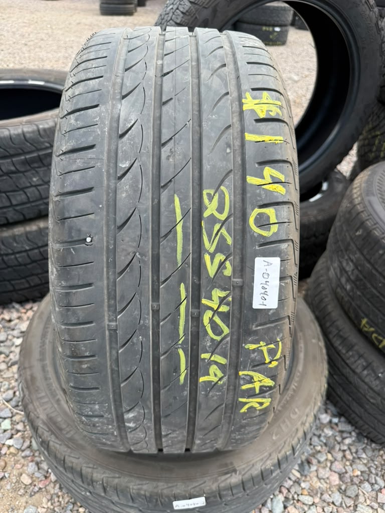 255/40R19 Pair (2 Used Tires) Delinte DH2