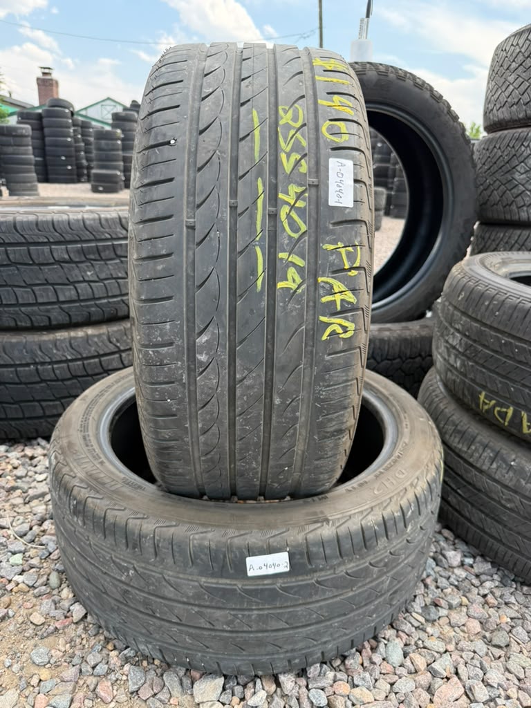 255/40R19 Pair (2 Used Tires) Delinte DH2