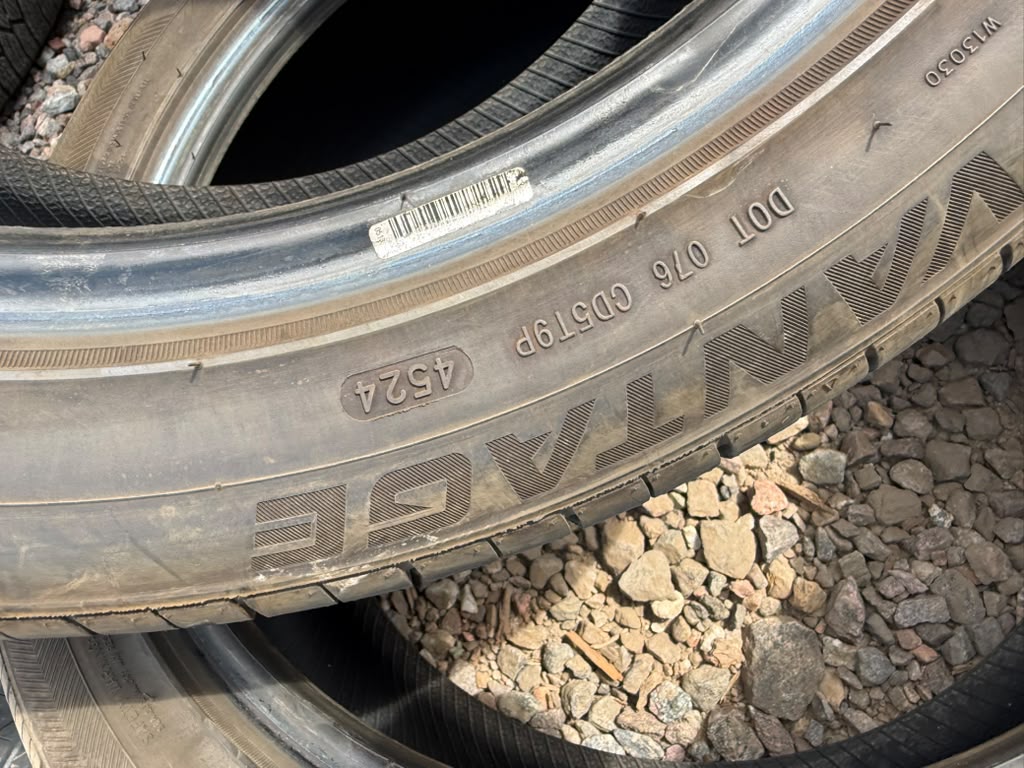 245/45R18 Pair (2 Used Tires) Vantage UHP