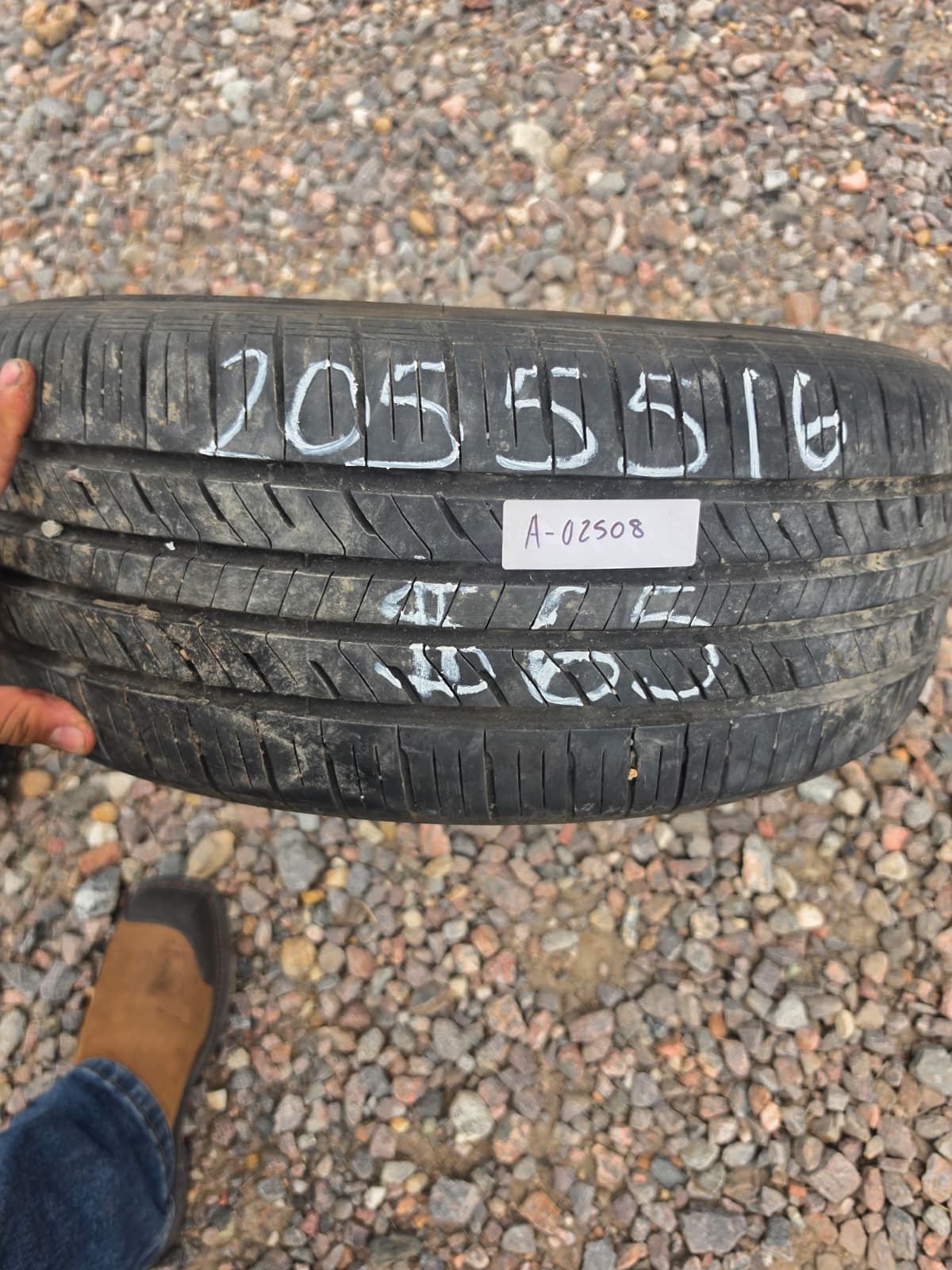 205/55R16 Single (1 Used Tire) Laufenn G Fit AS