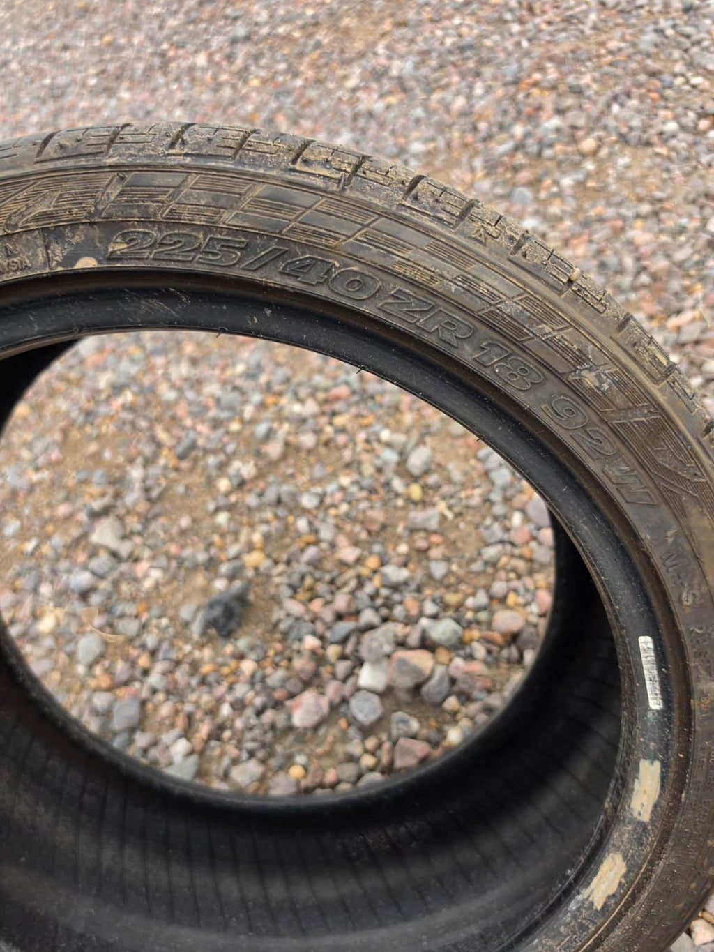 225/40R18 Single (1 Used Tire) Road Hugger