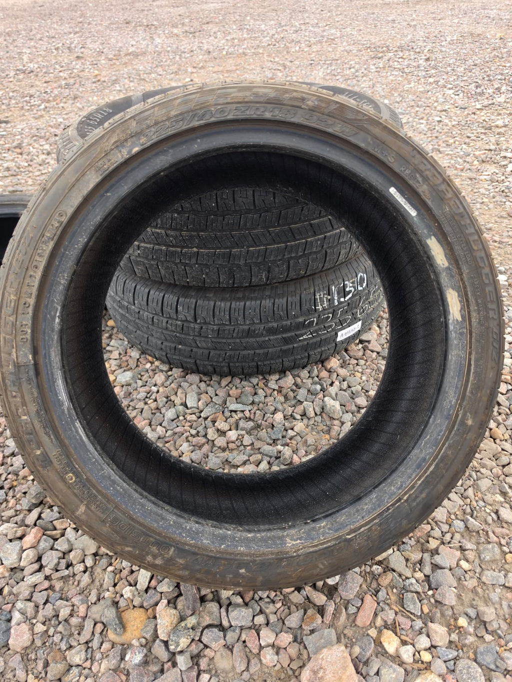 225/40R18 Single (1 Used Tire) Road Hugger