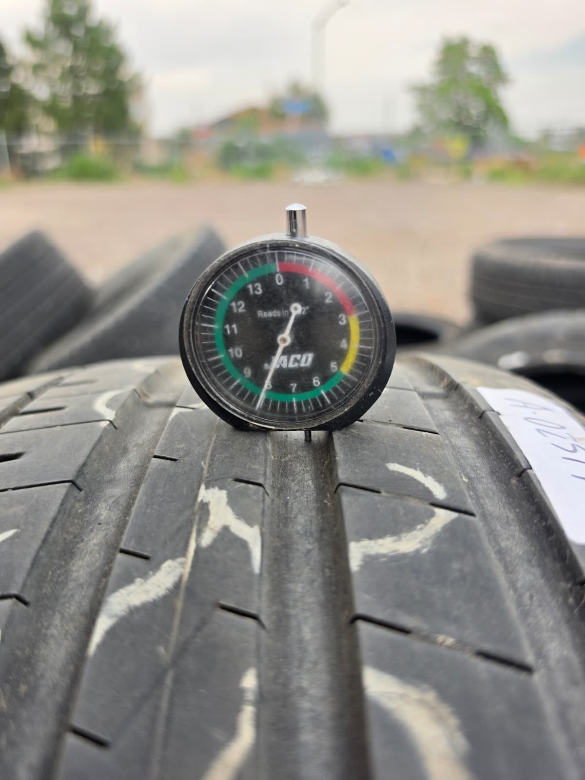 235/35R20 Single (1 Used Tire) Falken Azenis