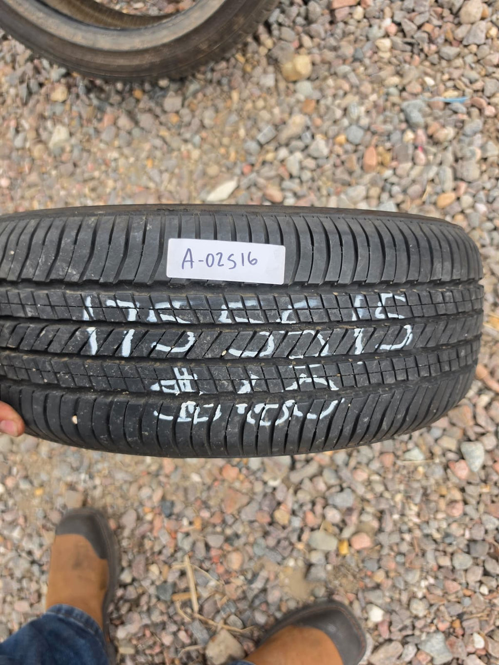 175/55R15 Single (1 Used Tire) Yokohama Avid