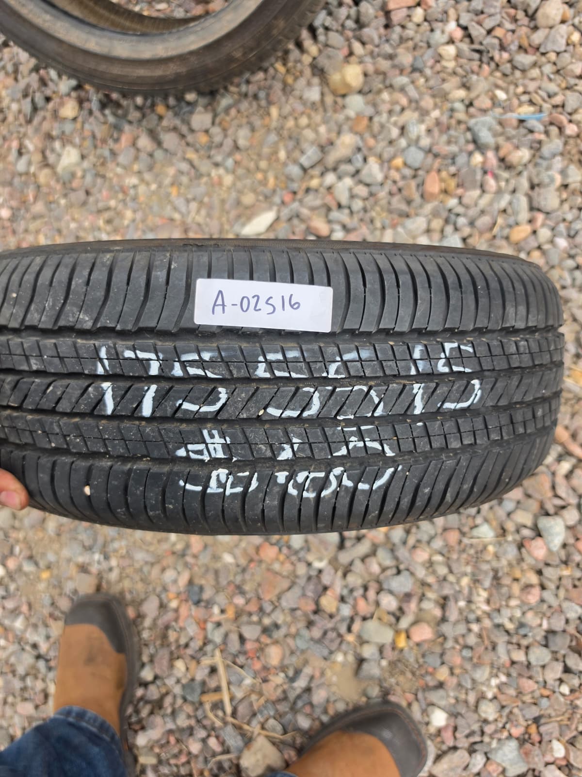 175/55R15 Single (1 Used Tire) Yokohama Avid
