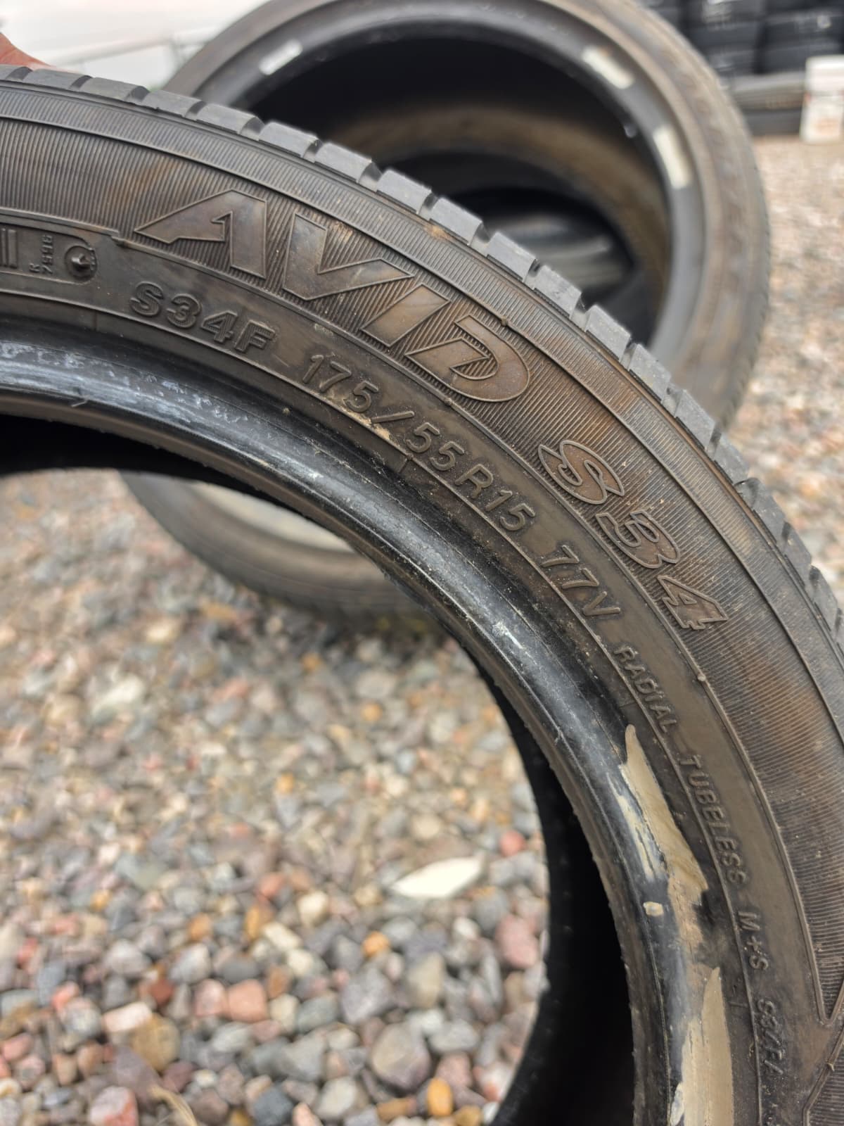 175/55R15 Single (1 Used Tire) Yokohama Avid