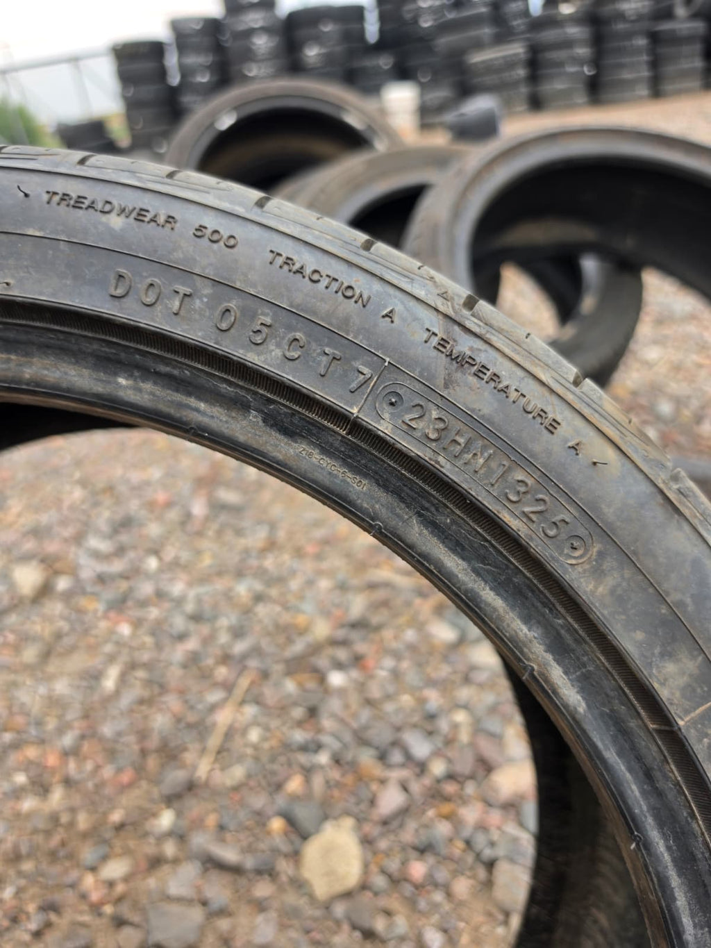 225/40R18 Single (1 Used Tire) Toyo Extensa