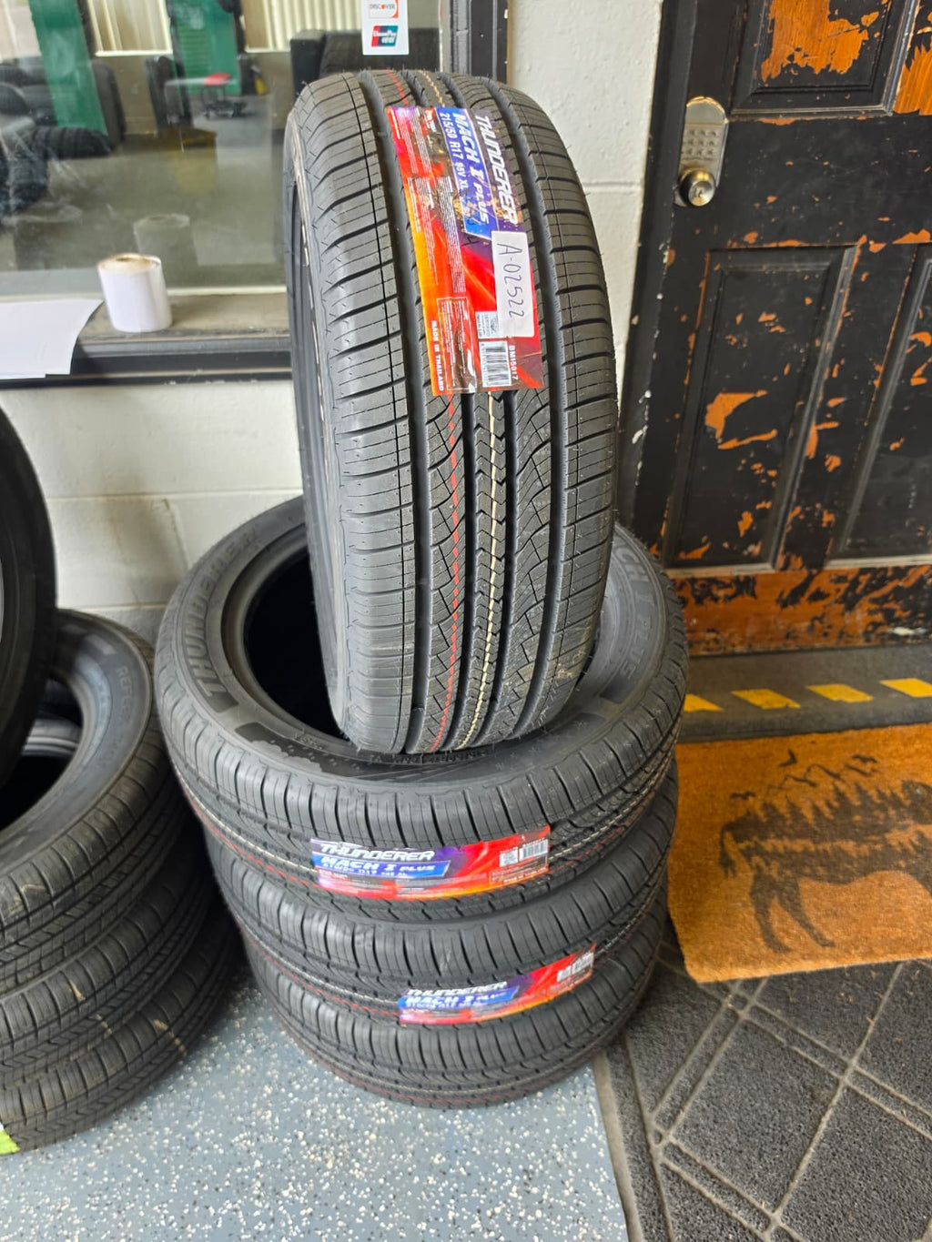 215/50R17 Set (4 Brand New Tires!!) Thunderer Mach 1