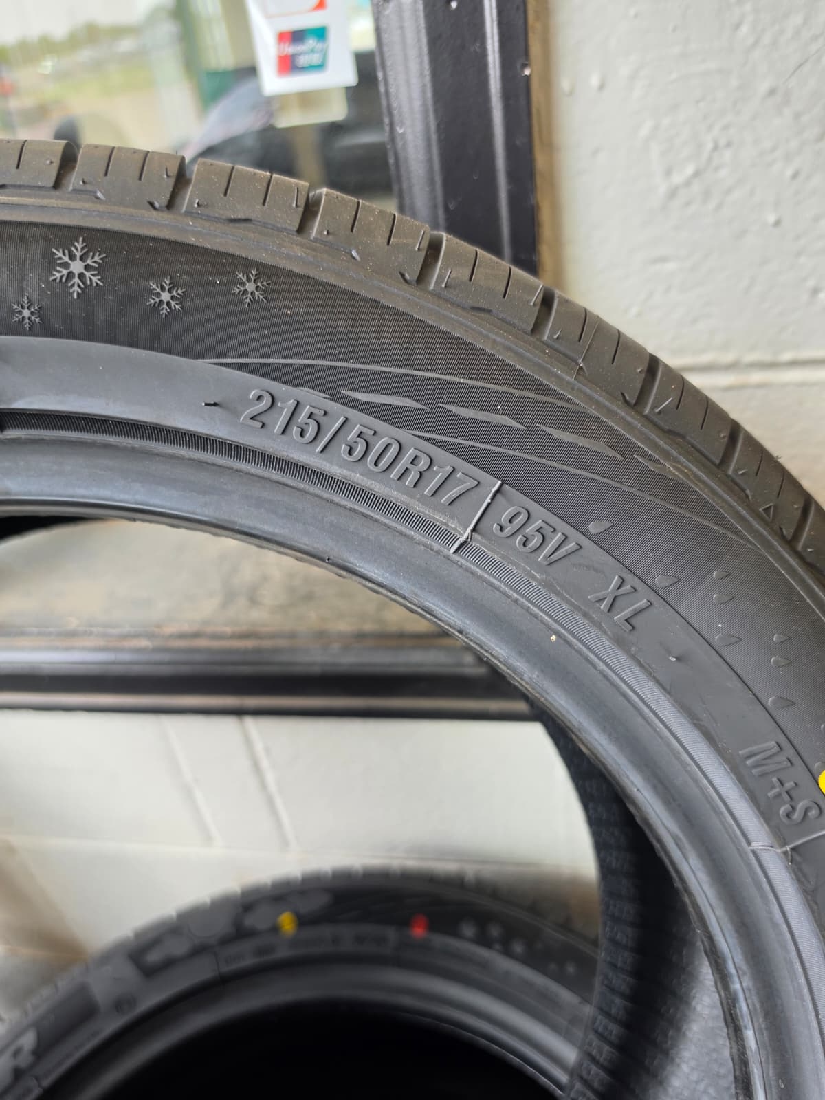 215/50R17 Set (4 Brand New Tires!!) Thunderer Mach 1