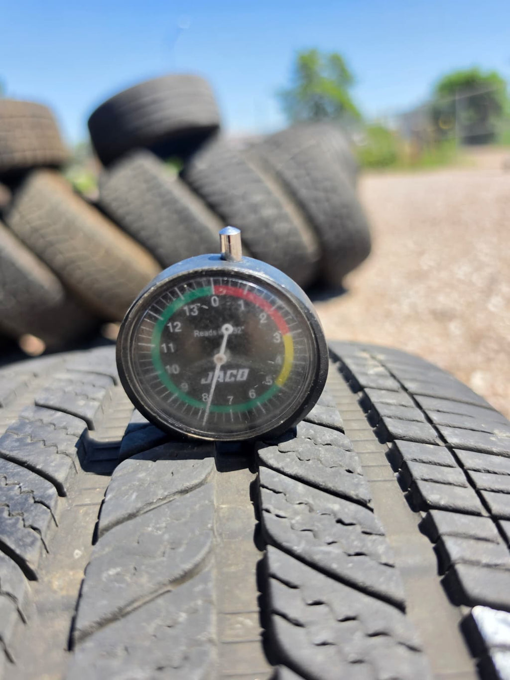235/40R19 Single (1 Used Tire) Bridgestone Turanza