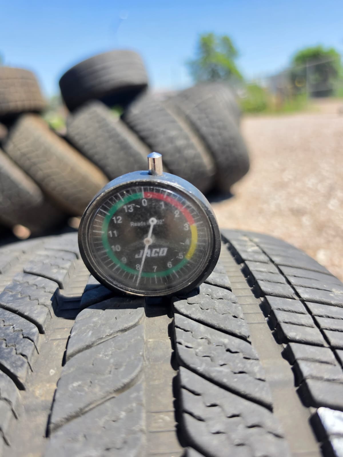 235/40R19 Single (1 Used Tire) Bridgestone Turanza