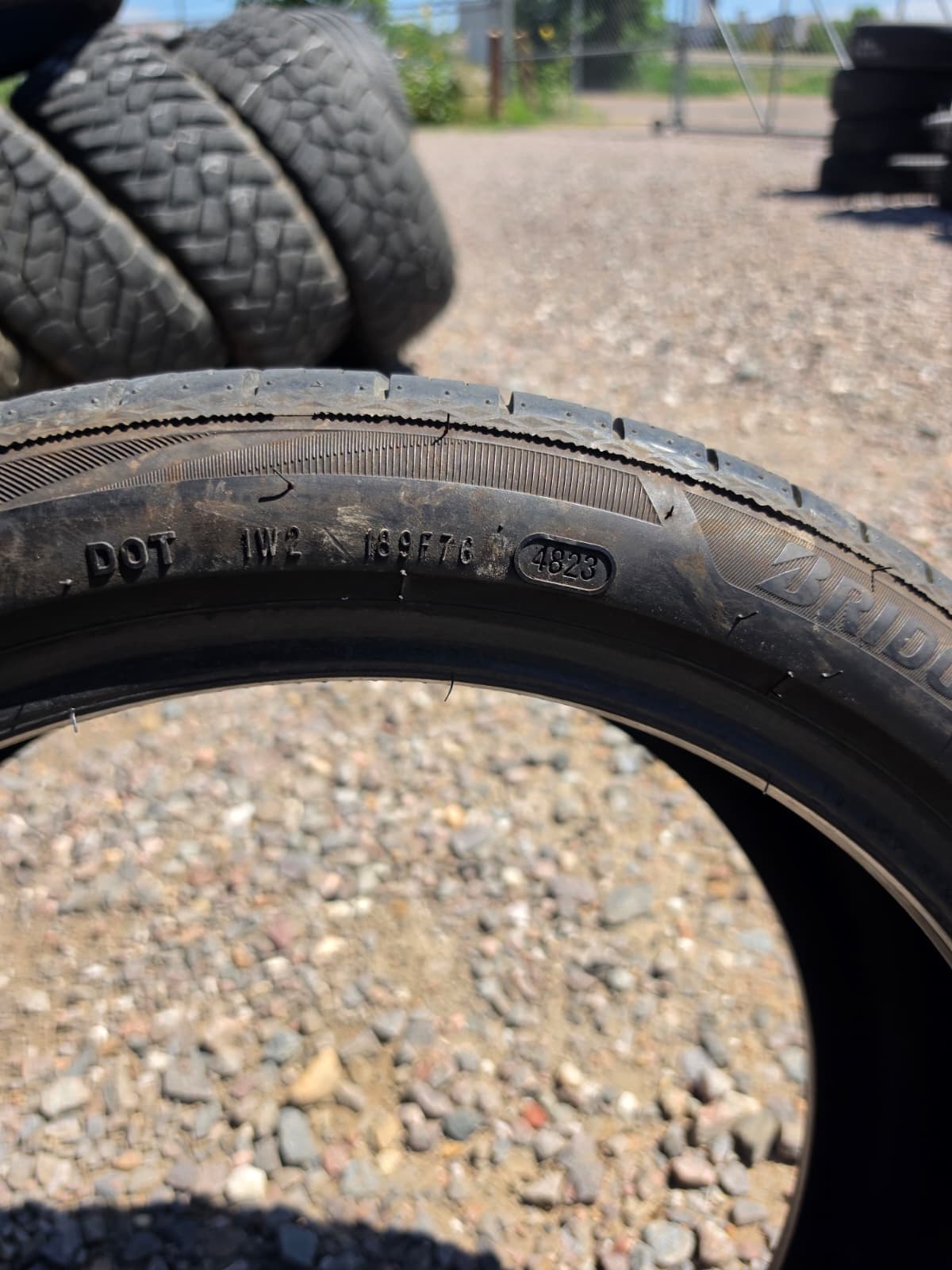 235/40R19 Single (1 Used Tire) Bridgestone Turanza