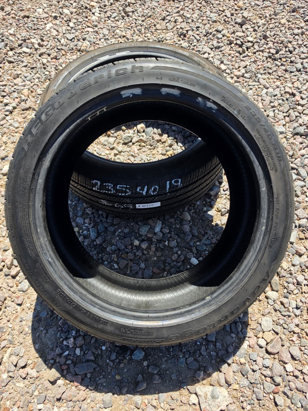 235/40R18 Single (1 Used Tire) Bfgoodrich Advantage