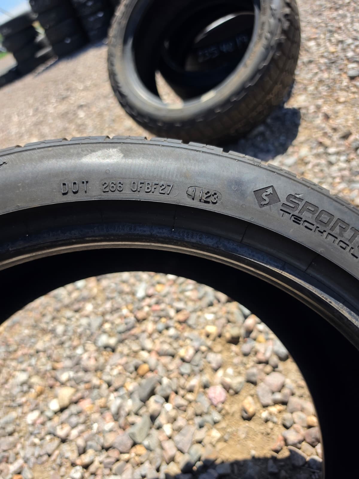 235/40R18 Single (1 Used Tire) Continental Control Contact