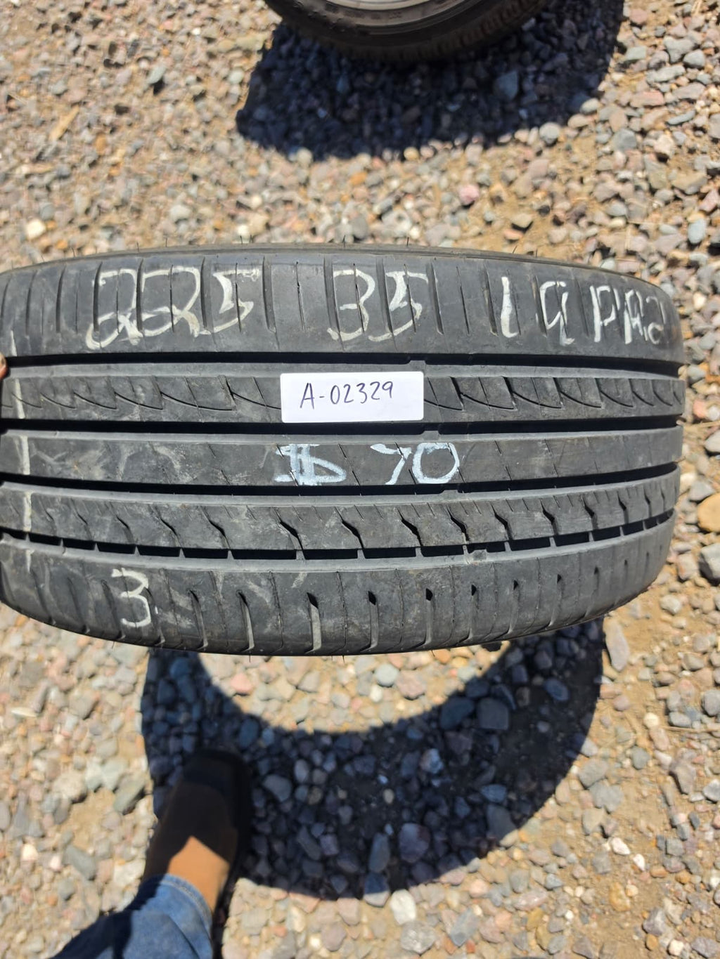 225/35R19 Single (1 Used Tire) Ironman IMove